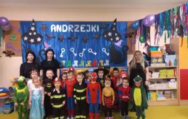 Andrzejki - zdjęcie grupowe  &bdquo;Słoneczek&rdquo;