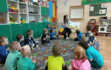 Spotkanie przedszkolak&oacute;w z psychologiem szkolnym