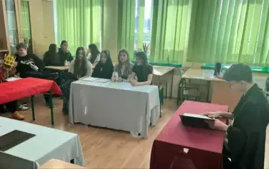 Alan prowadzi rozprawę sądową przeciwko Balladynie.