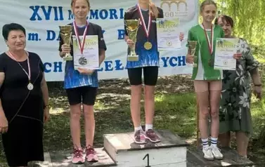 Dziewczęta na podium