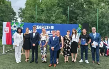 Listy gratulacyjne dla Rodzic&oacute;w wyr&oacute;żnionych absolwent&oacute;w