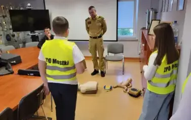 Uczniowie podczas części praktycznej konkursu