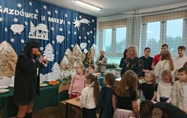 Pani Dyrektor składa życzenia
