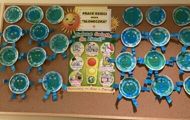Prace plastyczne przedstawiające  naszą planetę - grupa Słoneczka