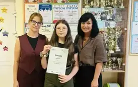 Amelka - laureatka konkursu z Panią Dyrektor i Panią polonistką