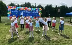 Występ na Pikniku Rodzinnym - klasy druga i trzecia