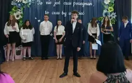 Jaromir z utworem pt. Ostatni raz z moją klasą.