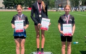 Dziewczęta na podium