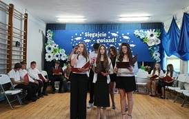 Anna, Gabriela i Amelia w wierszu Już szmat drogi przebytej za nami