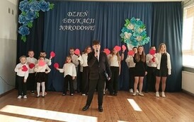 Serdeczne życzenia rozpoczynające uroczystość w wykonaniu ucznia klasy 6