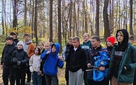 Wyjście harcerzy do lasu
